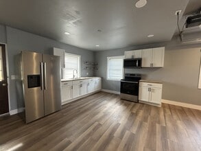 49 S Mill St in Annville, PA - Building Photo - Building Photo