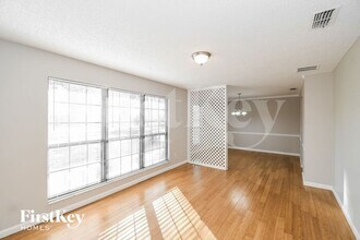 2462 Ridgecrest Ave in Orange Park, FL - Building Photo - Building Photo