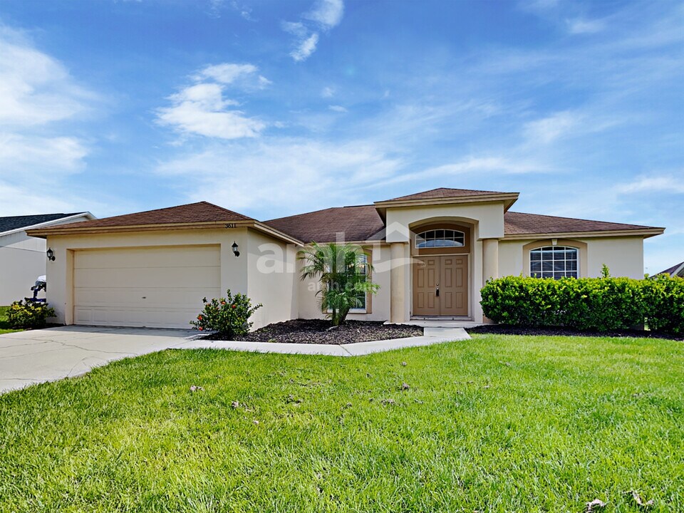 3611 Welsch Way in Lakeland, FL - Building Photo