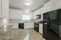 295 Cypress Dr photo'