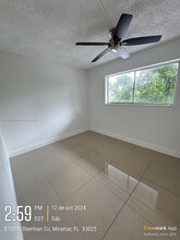 8730 N Sherman Cir in Miramar, FL - Building Photo - Building Photo