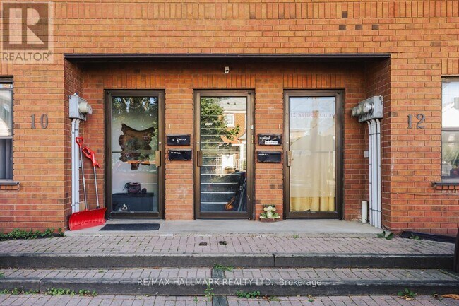 12 Snider Ave in Toronto, ON - Building Photo - Building Photo