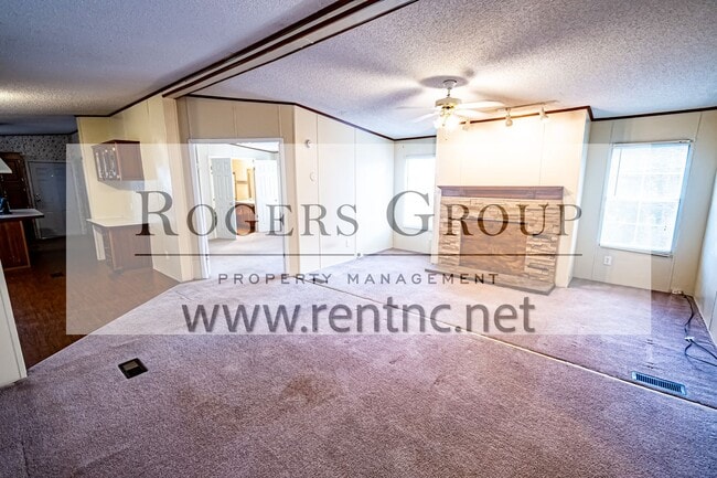 387 Old Halifax Rd in Louisburg, NC - Building Photo - Building Photo