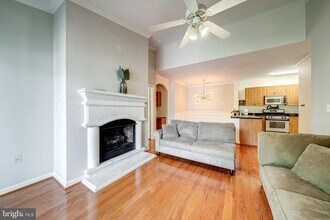 12120 Garden Ridge Ln-Unit -403 in Fairfax, VA - Building Photo - Building Photo