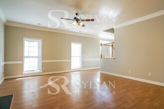 500 N Peace Haven Rd in Winston-Salem, NC - Building Photo - Building Photo