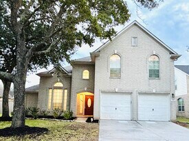 3759 Heritage Colony Dr in Missouri City, TX - Building Photo