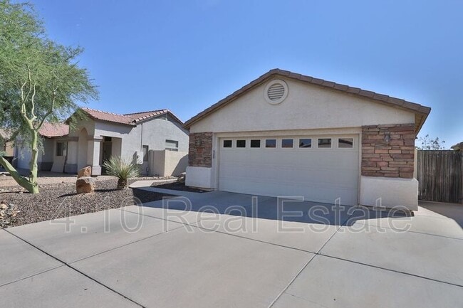 property at 30725 N Royal Oak Way