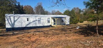 658 Rices Creek Rd in Liberty, SC - Building Photo