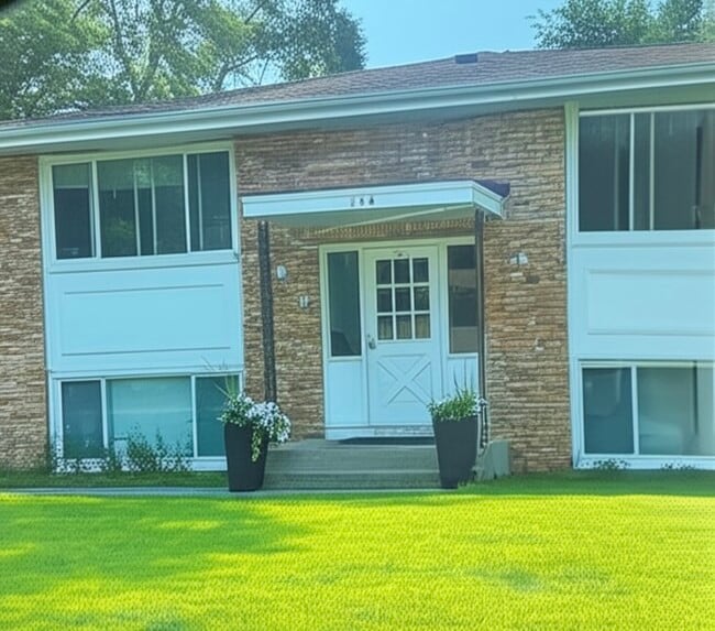120 Mississippi Pl, Unit 1
