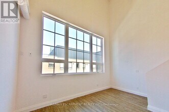 220 Dundurn St S in Hamilton, ON - Building Photo - Building Photo