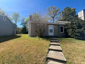 109 Hickory Grove Dr in Jacksonville, NC - Building Photo - Building Photo