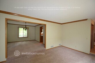 7323 Paulsen Dr in Eden Prairie, MN - Building Photo - Building Photo