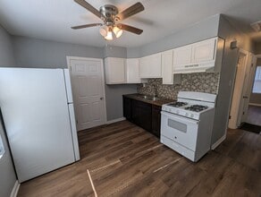 8000 Aline Ave in Berkeley, MO - Building Photo - Building Photo