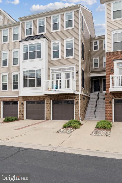 property at 42227 Canary Grass Square