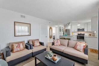 2250 SE 5th St in Pompano Beach, FL - Building Photo - Building Photo