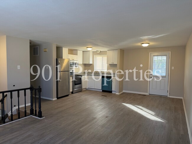 6835 Autumnhill Ln in Memphis, TN - Building Photo - Building Photo