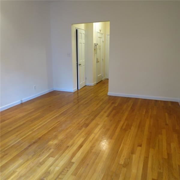 243 E 83rd St-Unit -B4 in New York, NY - Building Photo - Building Photo