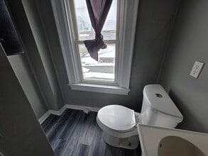 1123 Amanda St in Pittsburgh, PA - Building Photo - Building Photo