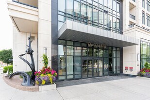 1 Old Mill Dr in Toronto, ON - Building Photo