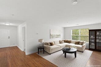 Mallory Ridge in Bloomfield, CT - Foto de edificio - Building Photo