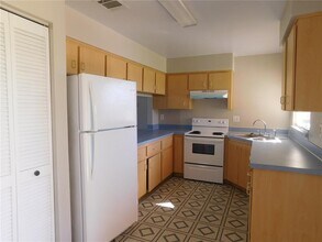 635 Driver Cir in Kissimmee, FL - Foto de edificio - Building Photo
