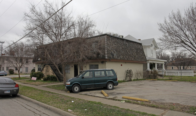 805-813 Page St in Fort Worth, TX - Building Photo - Building Photo