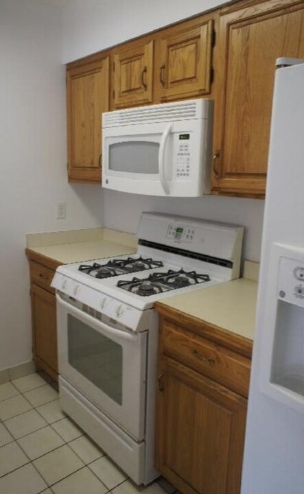 147 Kelton St, Unit 506 in Boston, MA - Building Photo