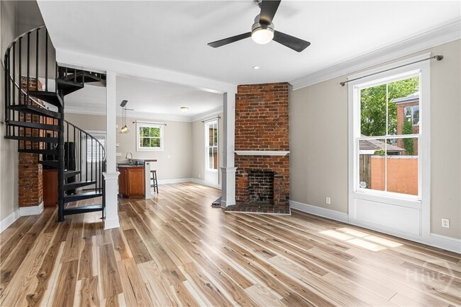 property at 1412 Jefferson St