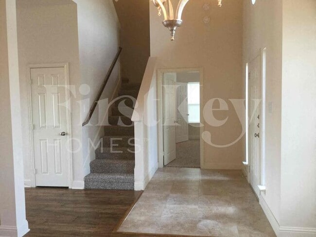 611 Canvas Ct in Lancaster, TX - Building Photo - Building Photo