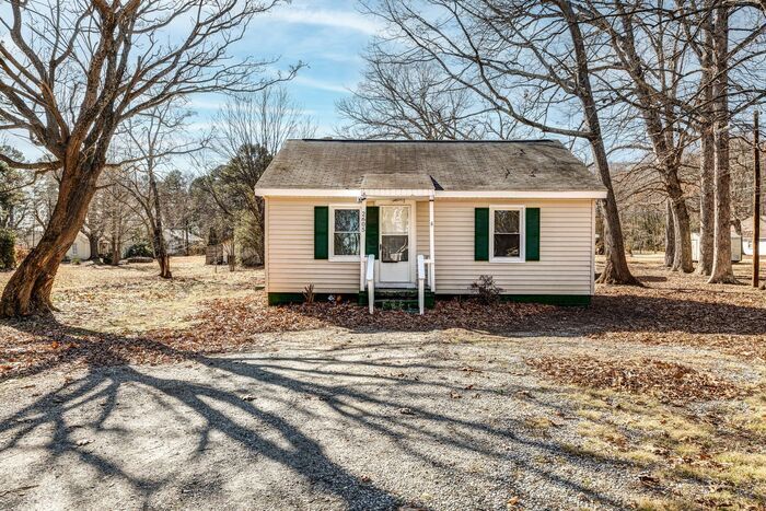 2605 Hilltop Forest Ct in Greensboro, NC - Building Photo