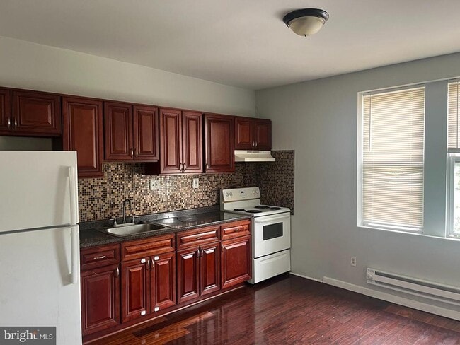 property at 6124 N Broad St