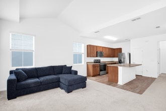 513 High Tide Ln in Daytona Beach, FL - Building Photo - Building Photo