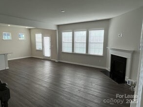 15512 Capps Rd in Charlotte, NC - Building Photo - Building Photo