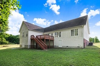 203 Clayside Dr in Pikeville, NC - Building Photo - Building Photo