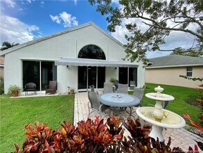 3198 SE Carrick Green Ct in Port St. Lucie, FL - Building Photo - Building Photo