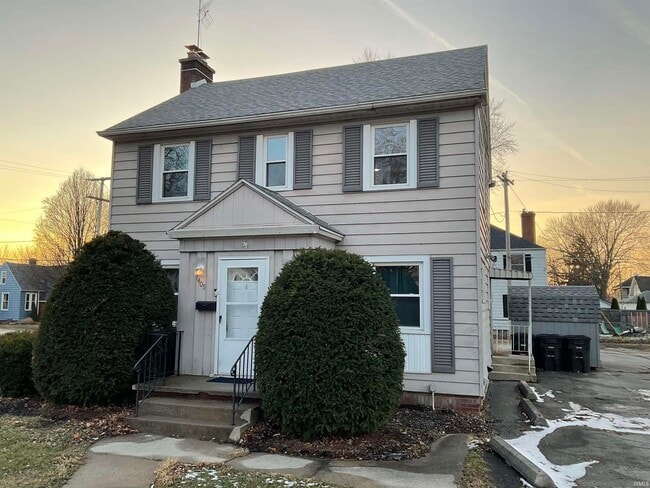 property at 1405 N Anthony Blvd