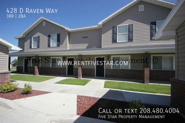 428 Raven Way in Pocatello, ID - Foto de edificio