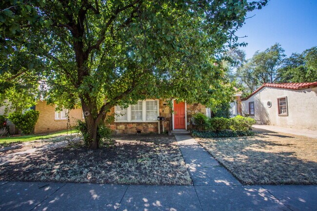 2507 26th St in Lubbock, TX - Building Photo - Building Photo