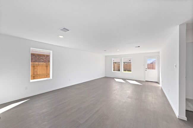 9326 Speckled Trout Dr in Baytown, TX - Building Photo - Building Photo