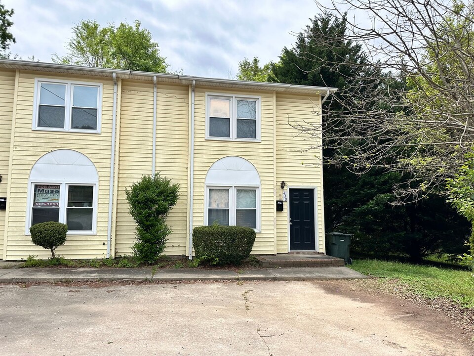 430 Willowbrook Ave in Rock Hill, SC - Foto de edificio