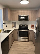 The Emerson Apartments in Ann Arbor, MI - Building Photo - Building Photo