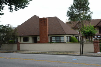 1110 El Camino Real in Burlingame, CA - Building Photo - Building Photo