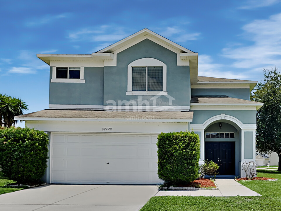 12728 Longcrest Dr in Riverview, FL - Foto de edificio