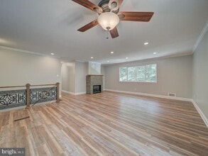 8606 London Ct in Springfield, VA - Building Photo - Building Photo