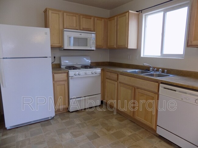 2536 Sarita Ave NW in Albuquerque, NM - Building Photo - Building Photo