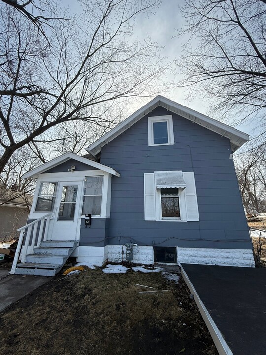 1840 Minnehaha Ave E in St. Paul, MN - Building Photo