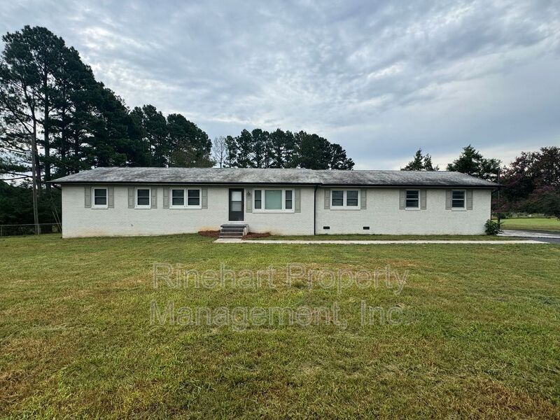 3424 Lincoln Rd in York, SC - Building Photo