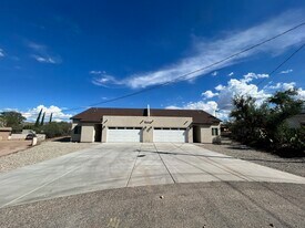 1324 Renda Ct in Rio Rico, AZ - Building Photo