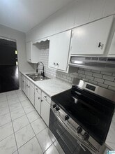 1208 Oakwood St in Birmingham, AL - Building Photo - Building Photo