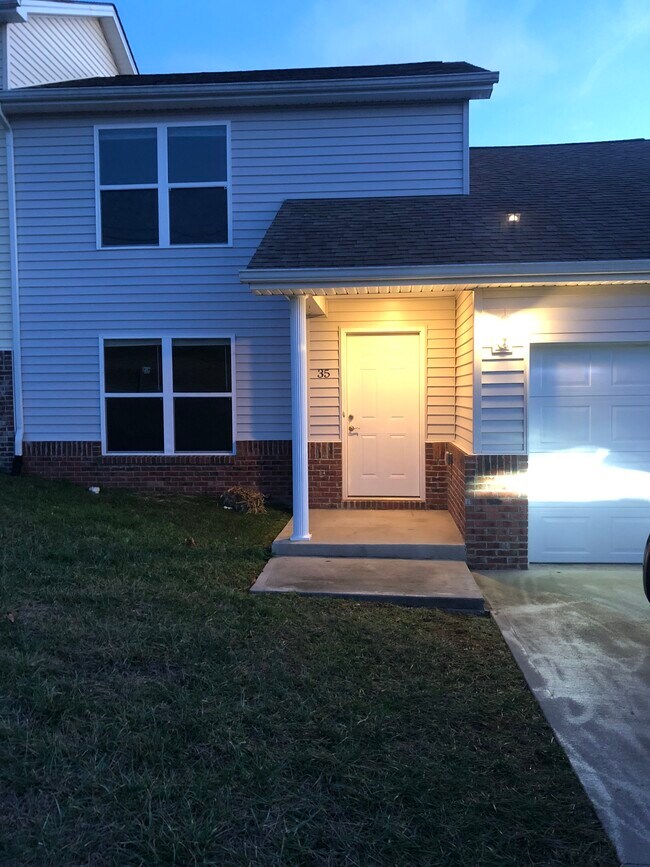 35 Central Point Ave Rentals in Somerset, KY